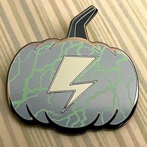 Brand New Disney Marvel Thor‎ Halloween Pumpkin Pin
